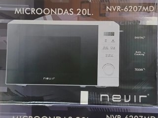 Microondas Nevir 20L NVR-6207MD 700W