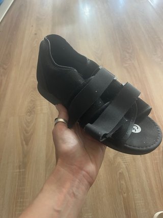 Zapato ortopédico negro