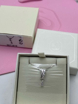 Collana Swarovski con pendente a goccia