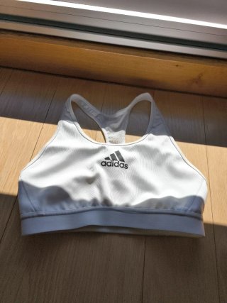 Top deportivo Adidas blanco M