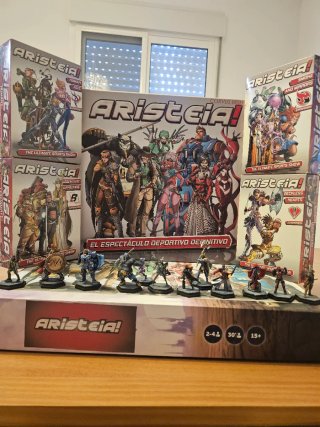Aristeia! Pintado, expansiones y extras