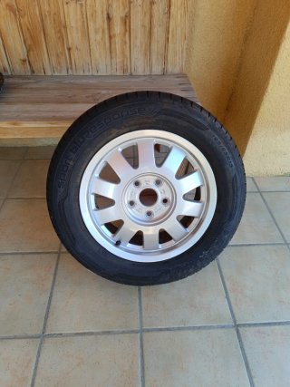 Llanta Audi R15 195/65R15 Dunlop