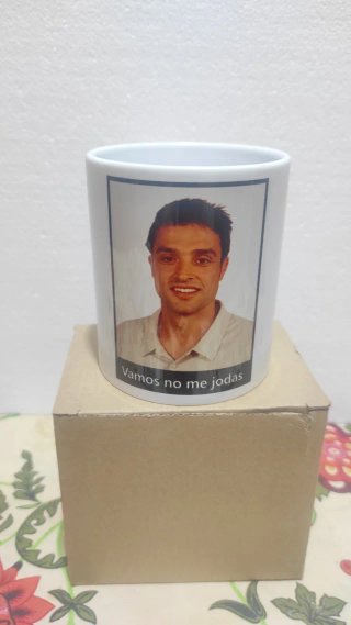Taza Roberto Aquí No Hay Quién Viva Nueva