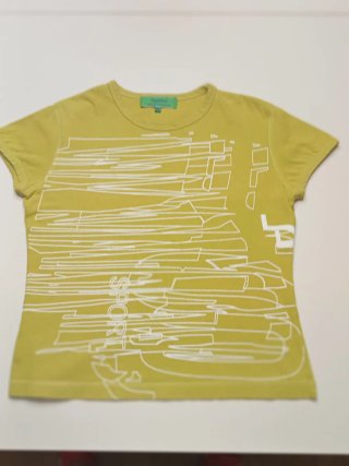Camiseta verde pistacho y estampado blanco, Talla