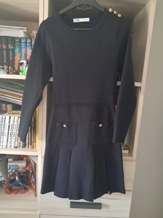 Vestido negro Zara