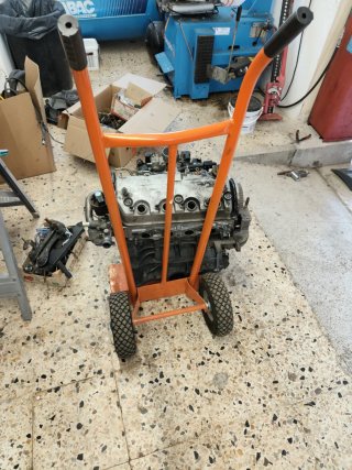 Motor Honda D16V1.