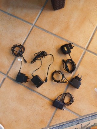 Cargadores de móvil varios
