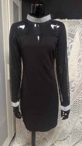 Vestido Negro con Pedrería