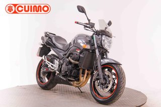 SUZUKI GSR 600