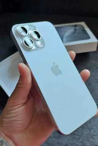 iPhone 16 pro max