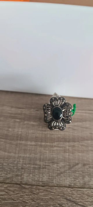 Anillo de plata y ónix