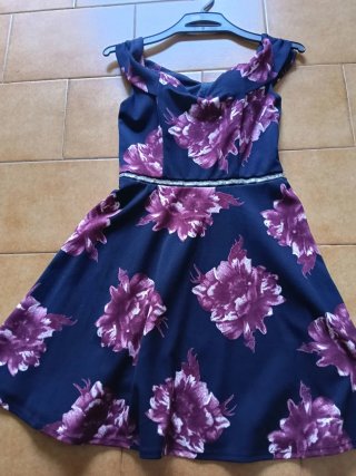 Vestido floral azul y morado