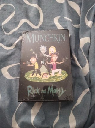 Munchkin Rick and Morty sin abrir