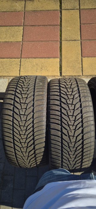 Neumáticos Invierno Hankook Icept Evo3 245/35 R19