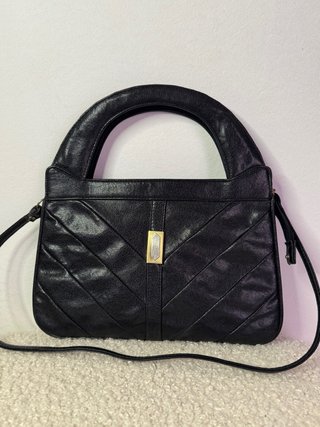 Bolso vintage piel negra asa rígida