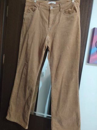 Pantalones de pana beige Mango
