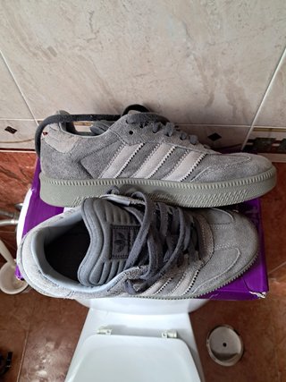 Zapatillas adidas Samba XLG Grises Talla 40.5