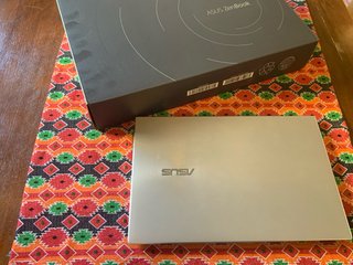 Asus Zenbook UX325E