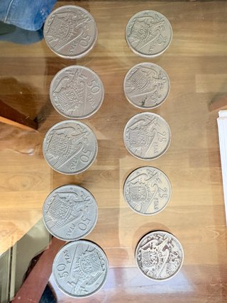 10 Monedas: 5 x 50 Pesetas y 5 x 25 Pesetas