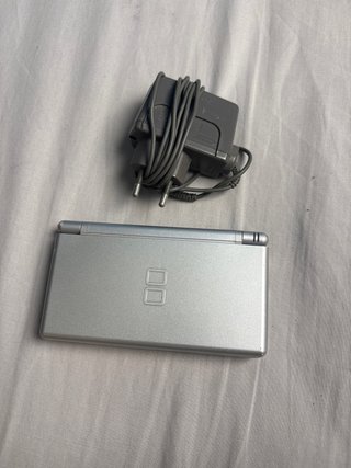 Nintendo DS Lite Plateada