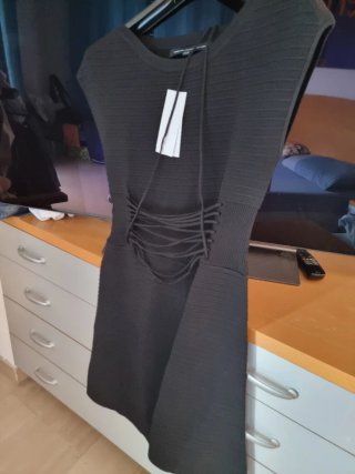 Vestido de punto negro French Connection