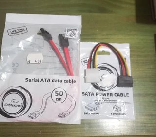 Cable SATA de Datos y Alimentación Cablexpert