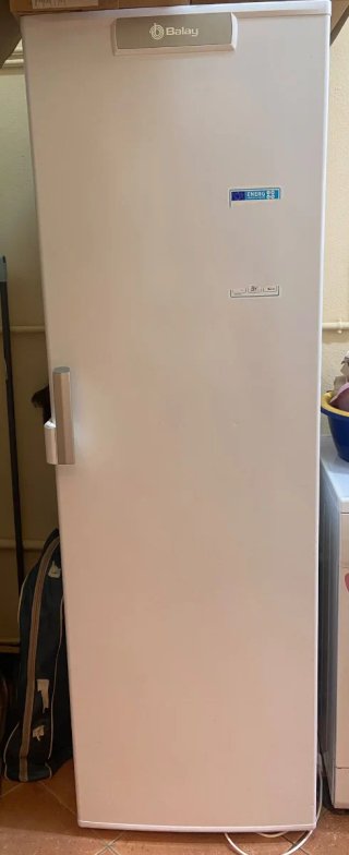Congelador Vertical No Frost Balay Blanco