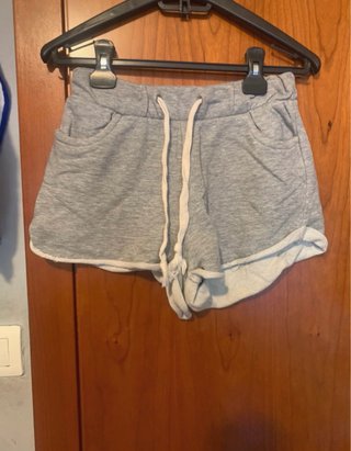 Pantalones cortos de chándal grises