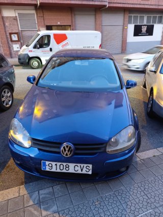Volkswagen Golf 2004