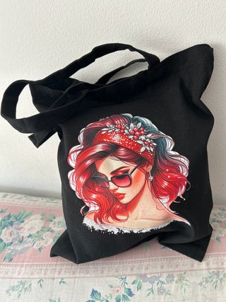 Bolso Tote Bag Negro c/ Ilustración Chica c/ Gafas