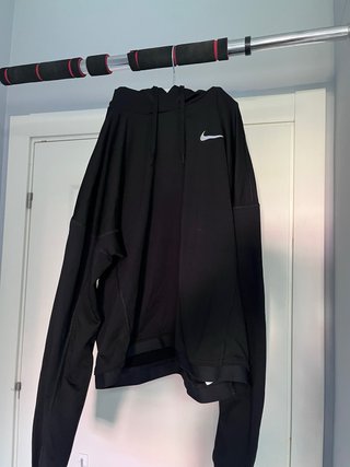 Sudadera deportiva Nike negra