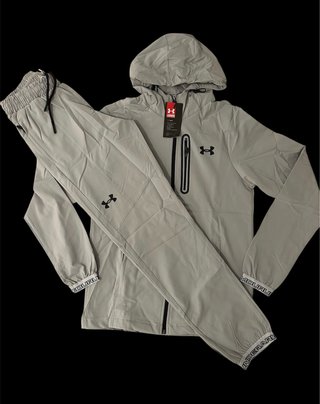 Chándal Under Armour Gris
