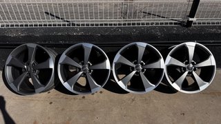 LLANTAS ORIGINALES AUDI RS3 8X19 + 8,5X19