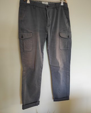 Pantalones Álvaro Moreno Gris