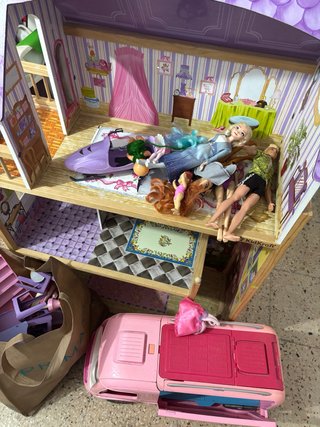 Casa de Muñecas KidKraft con Caravana muñecas