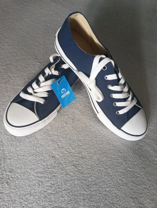 Zapatillas Mustang Azul y Blanco