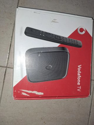 Decoder Vodafone TV con telecomando