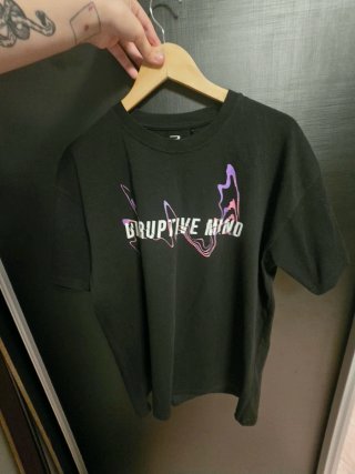 Camiseta negra Disruptive Mind