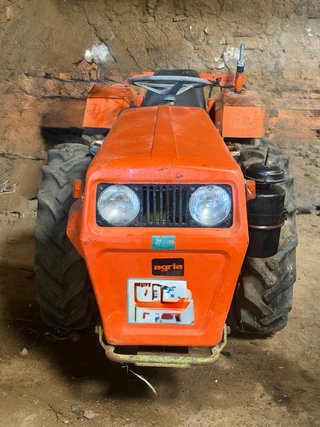 Tractor Agria 8900-D 21 CV