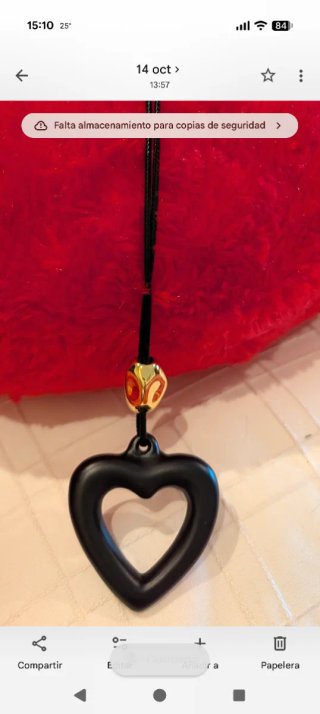 Collar con Colgante de Corazón Negro