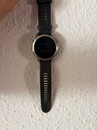 Garmin Fenix 7 tiene un pequeñorasguño enlapantaya