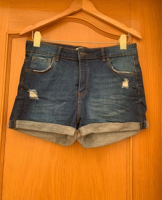 Pantalón tejano corto