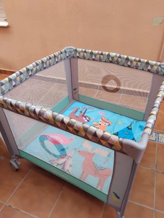 Parque infantil Lionelo