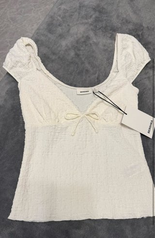 Camiseta Bershka Blanca Talla M