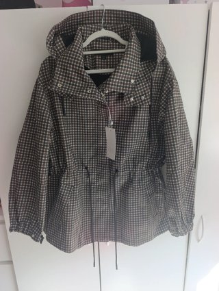 Chaqueta Zara cuadros capucha S