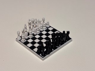 Scacchi in miniatura per case delle bambole