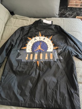 Air jordan windbreaker