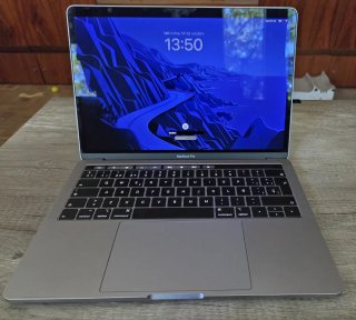 MacBook Pro 13 2019 i5 8GB RAM 128GB SSD