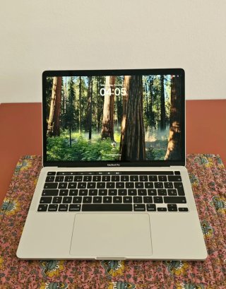 MacBook Pro 13” 2022 + Ratón Apple