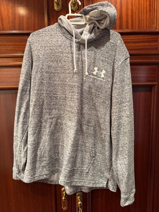 Sudadera Under Armour Gris